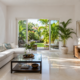 Sala luminosa de hogar dominicano limpio y ordenado — sistema de limpieza integral en Santo Domingo
